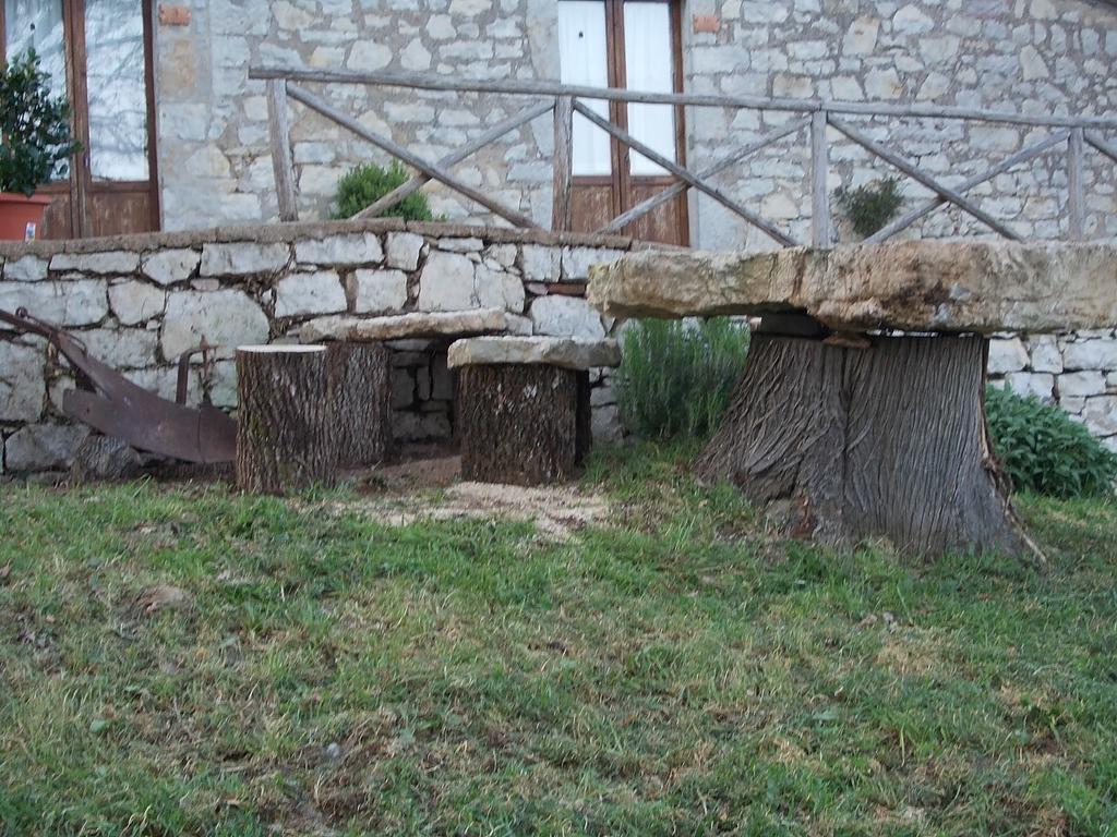 Il Vallone Di Melezzole Villa ภายนอก รูปภาพ